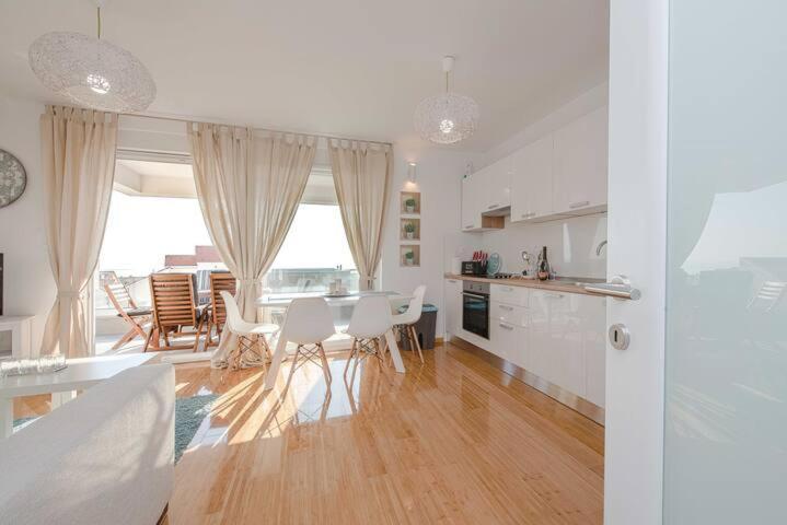 Blue Sky, Modern Sea View Apartment Novalja Exterior photo